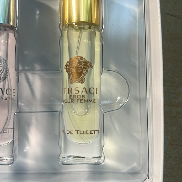 Versace Women's Fragrance Set - Picture 3 of 6